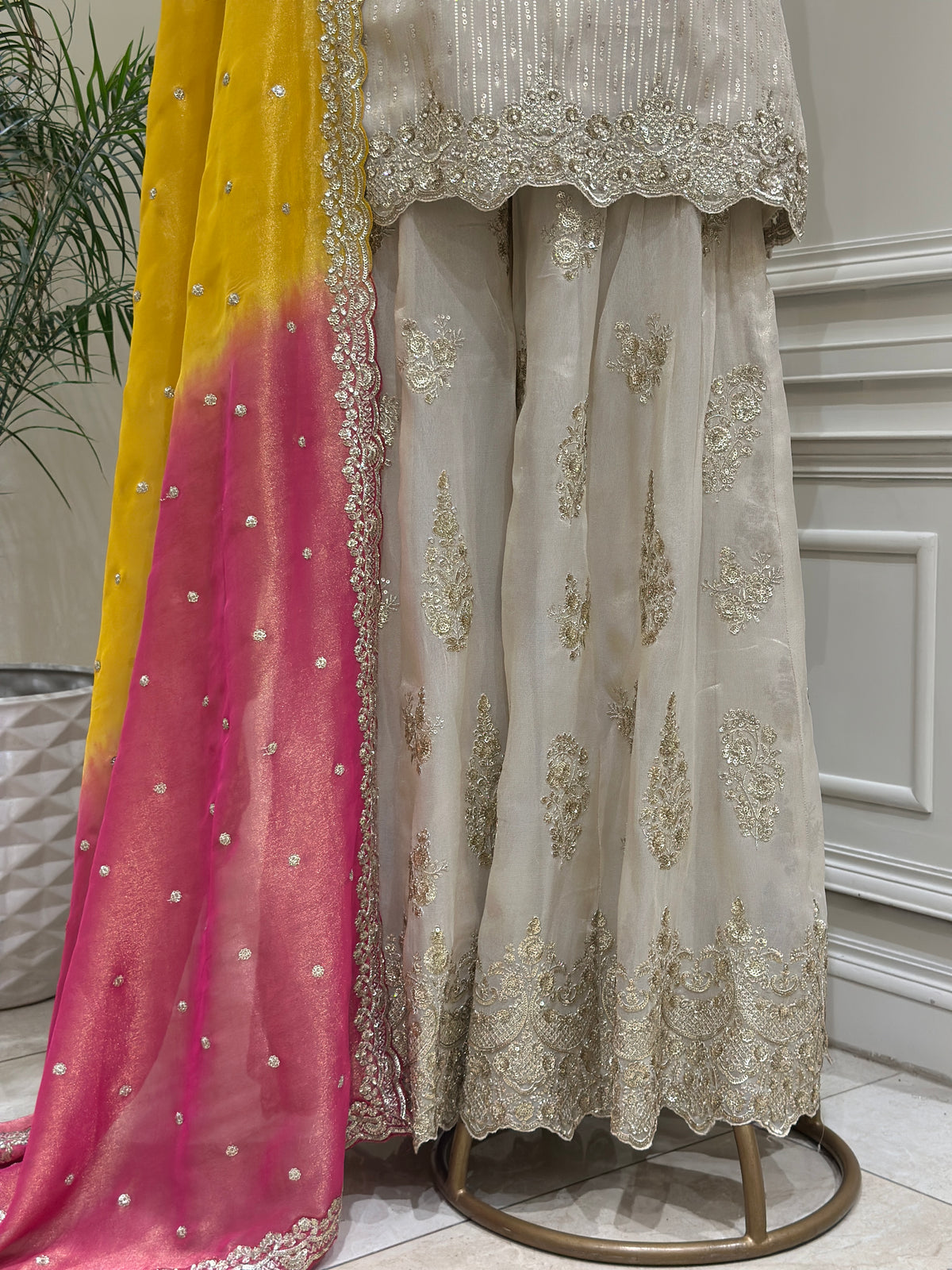 Noor-e-Zarina Tissue Silk Sharara Set ✨