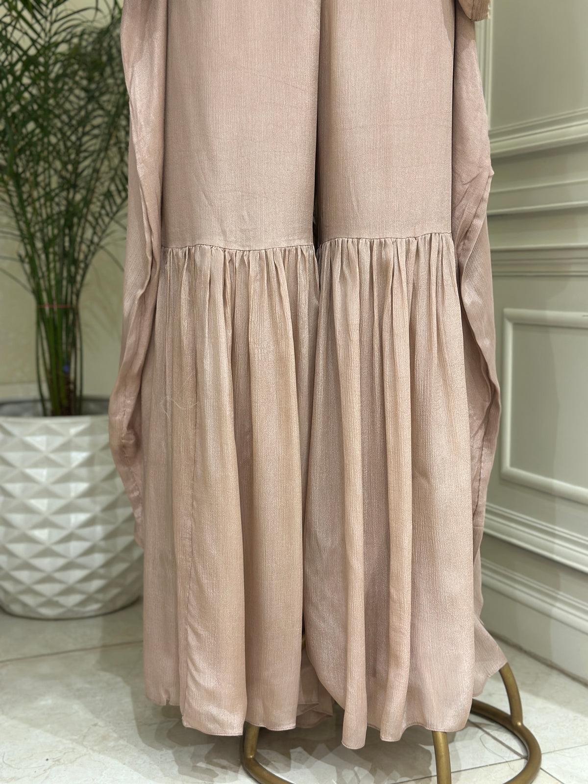 Noor-e-Afreen Chinon Kaftan Set ✨