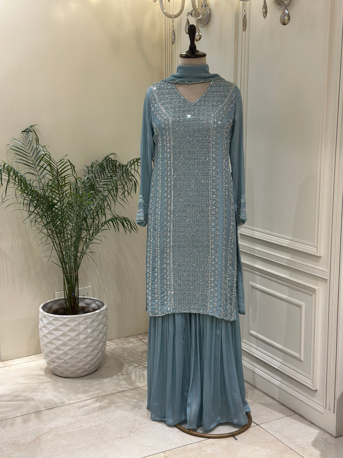 Noor-e-Firoza Chinon Zardozi Gharara Set
