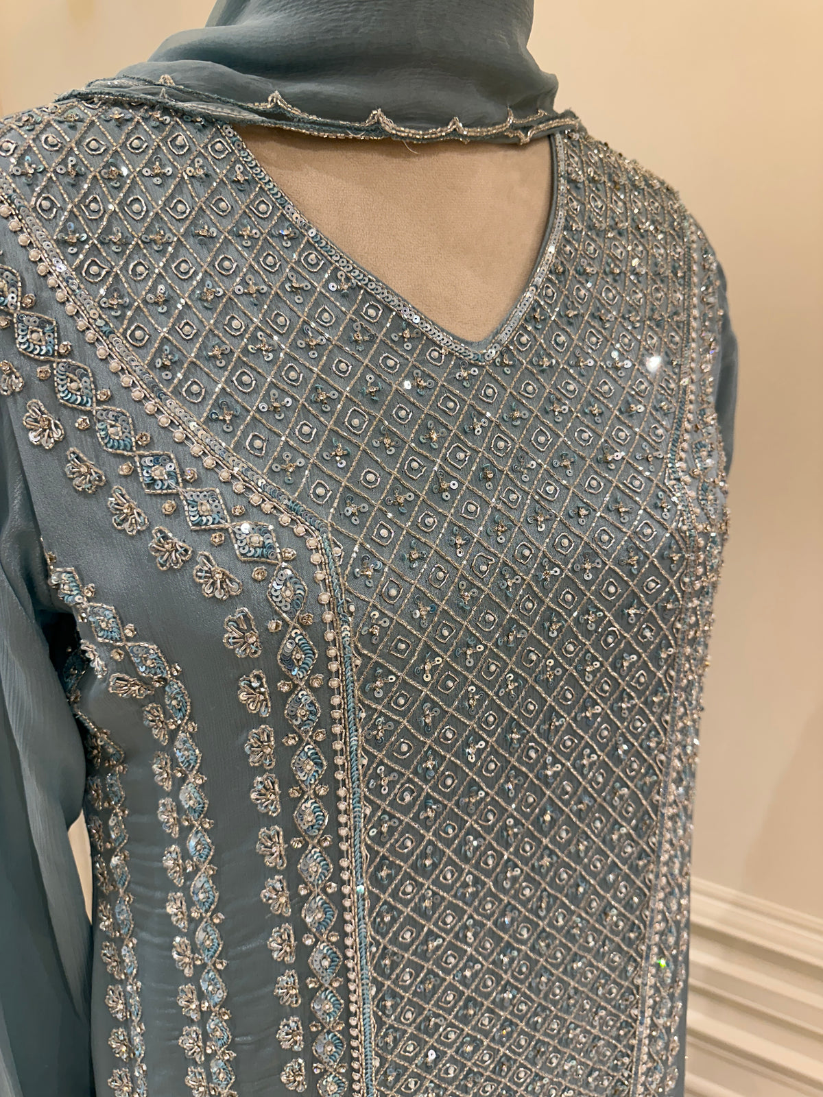 Noor-e-Firoza Chinon Zardozi Gharara Set