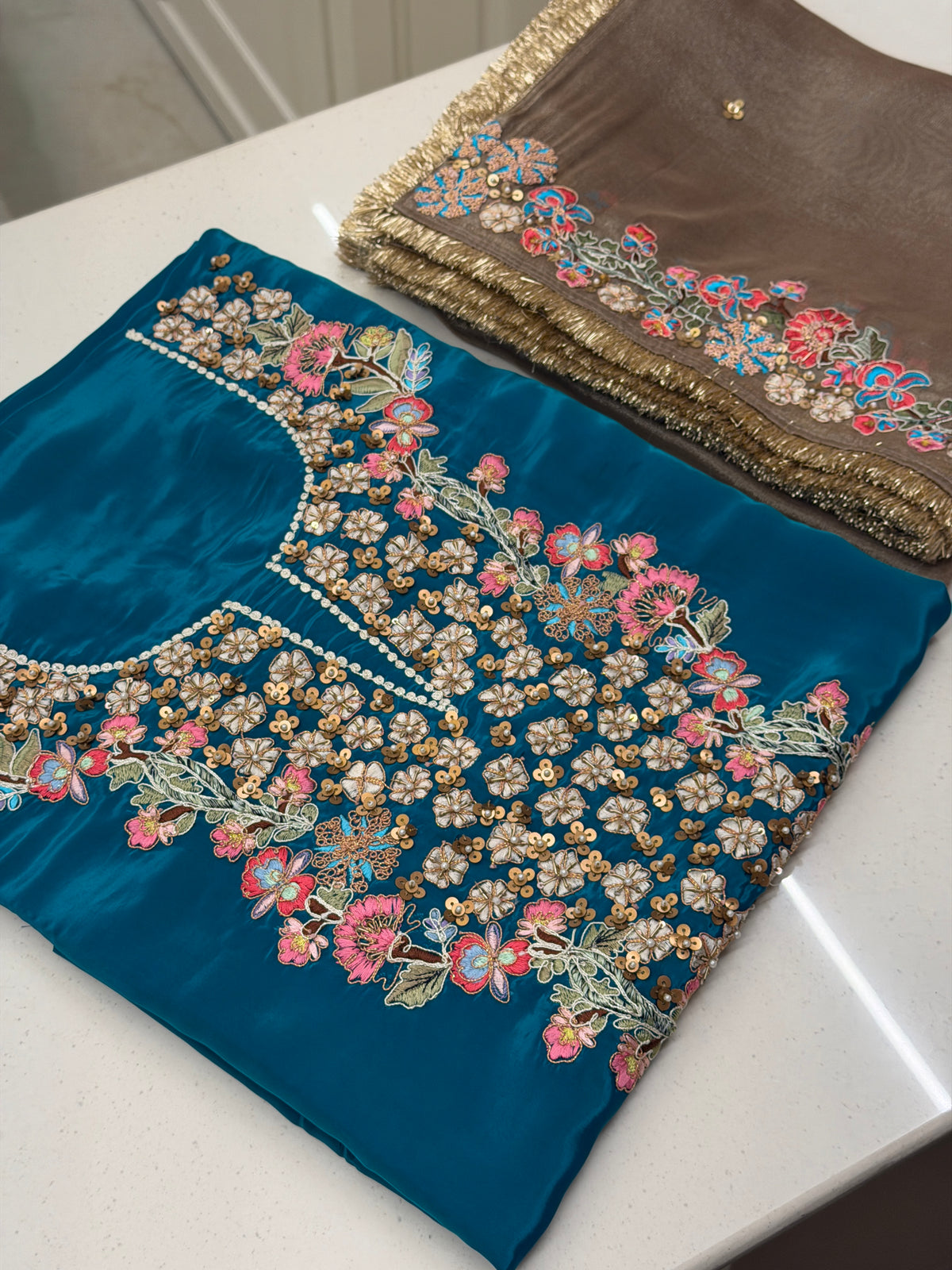 Noor-e-Gulrukh Silk Crepe Embroidered Suit Set