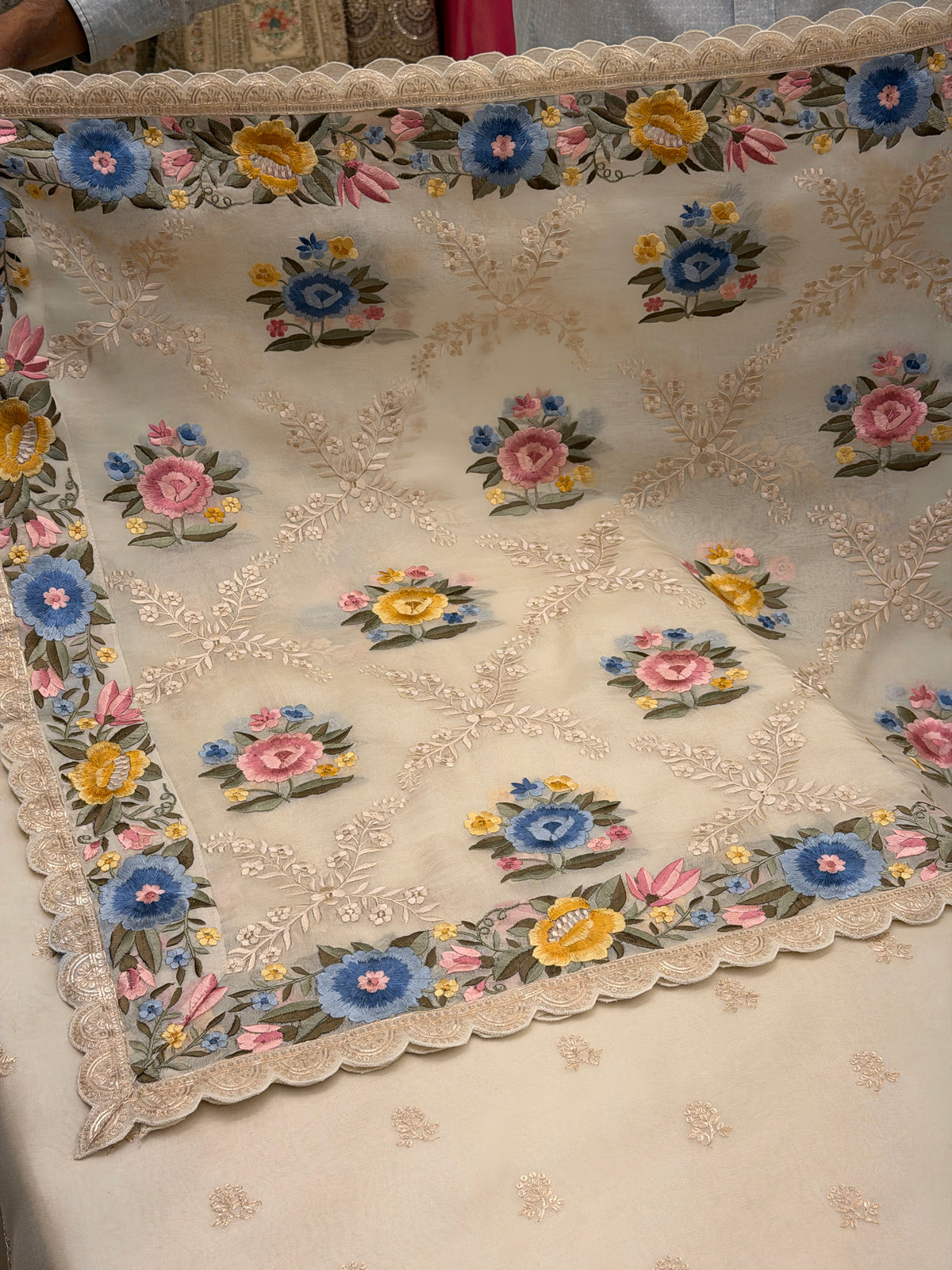 Mushq Floral Elegance Luxury Formal