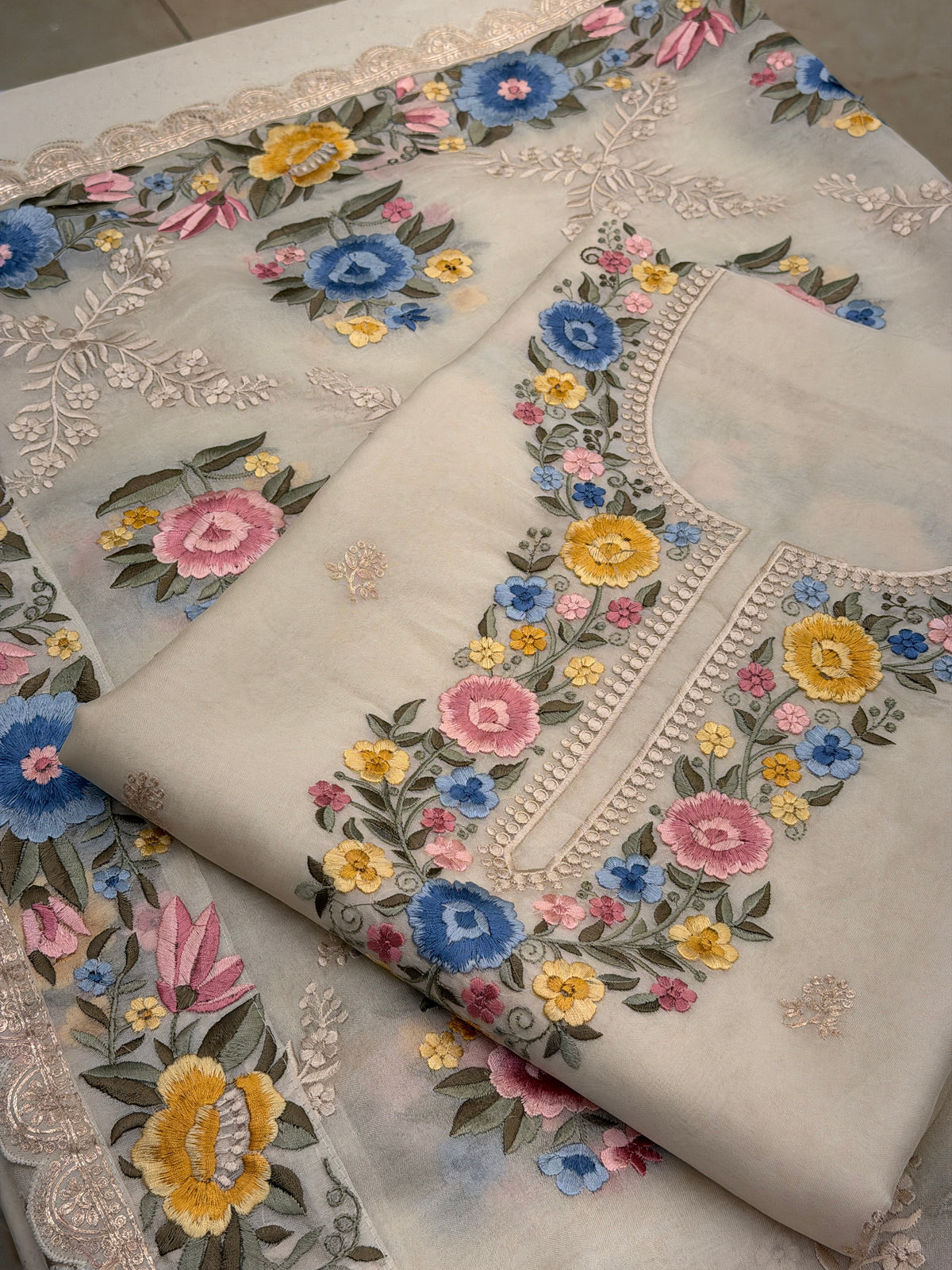 Mushq Floral Elegance Luxury Formal