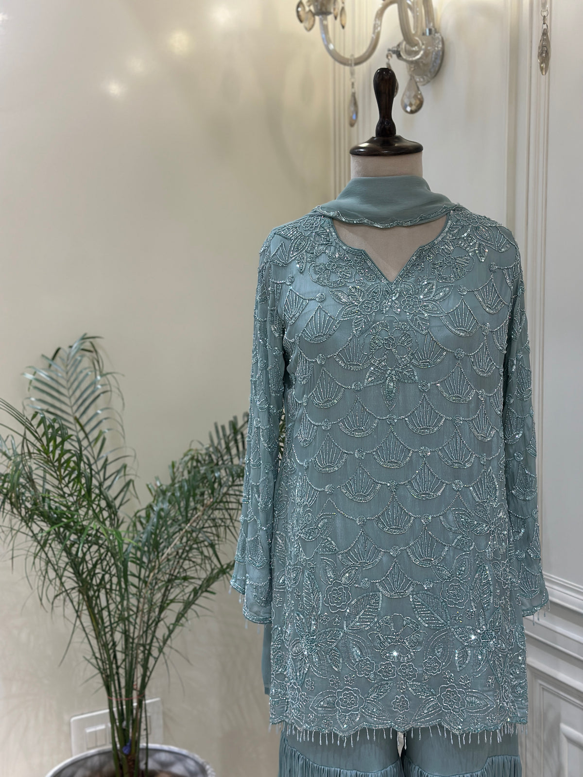 Noor-e-Saahir Gharara Set