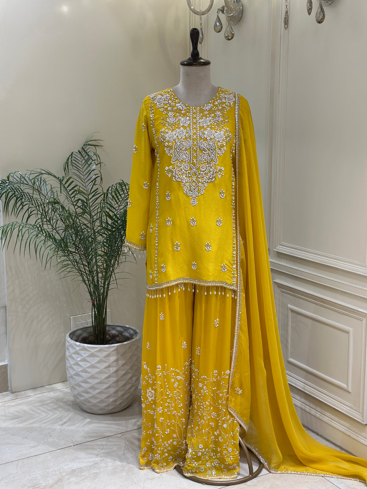Noor-e-Zarqaa Sharara Set
