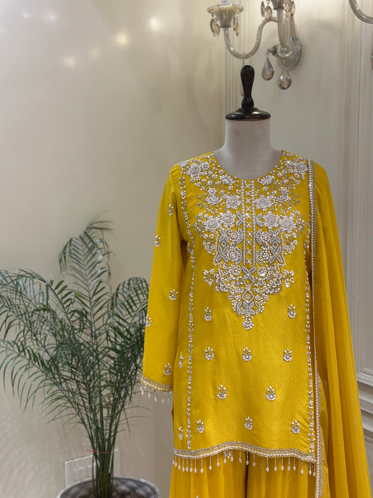 Noor-e-Zarqaa Sharara Set