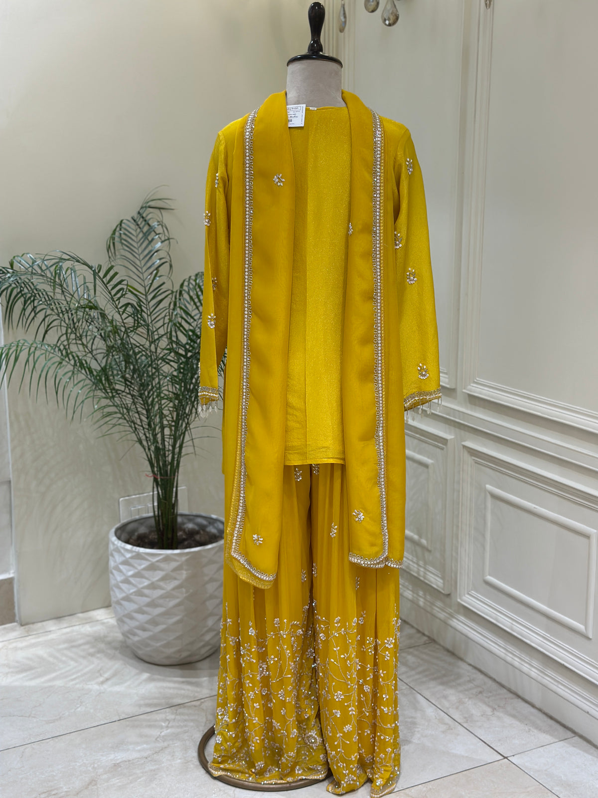 Noor-e-Zarqaa Sharara Set