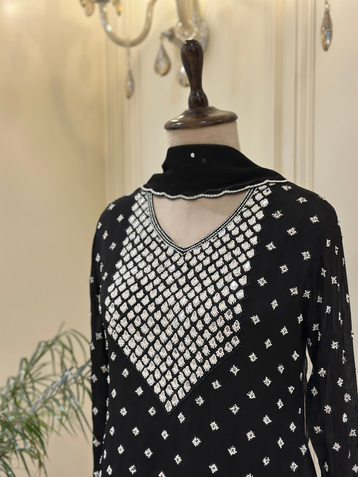 Noor-e-Zehna Chinon Sharara Set