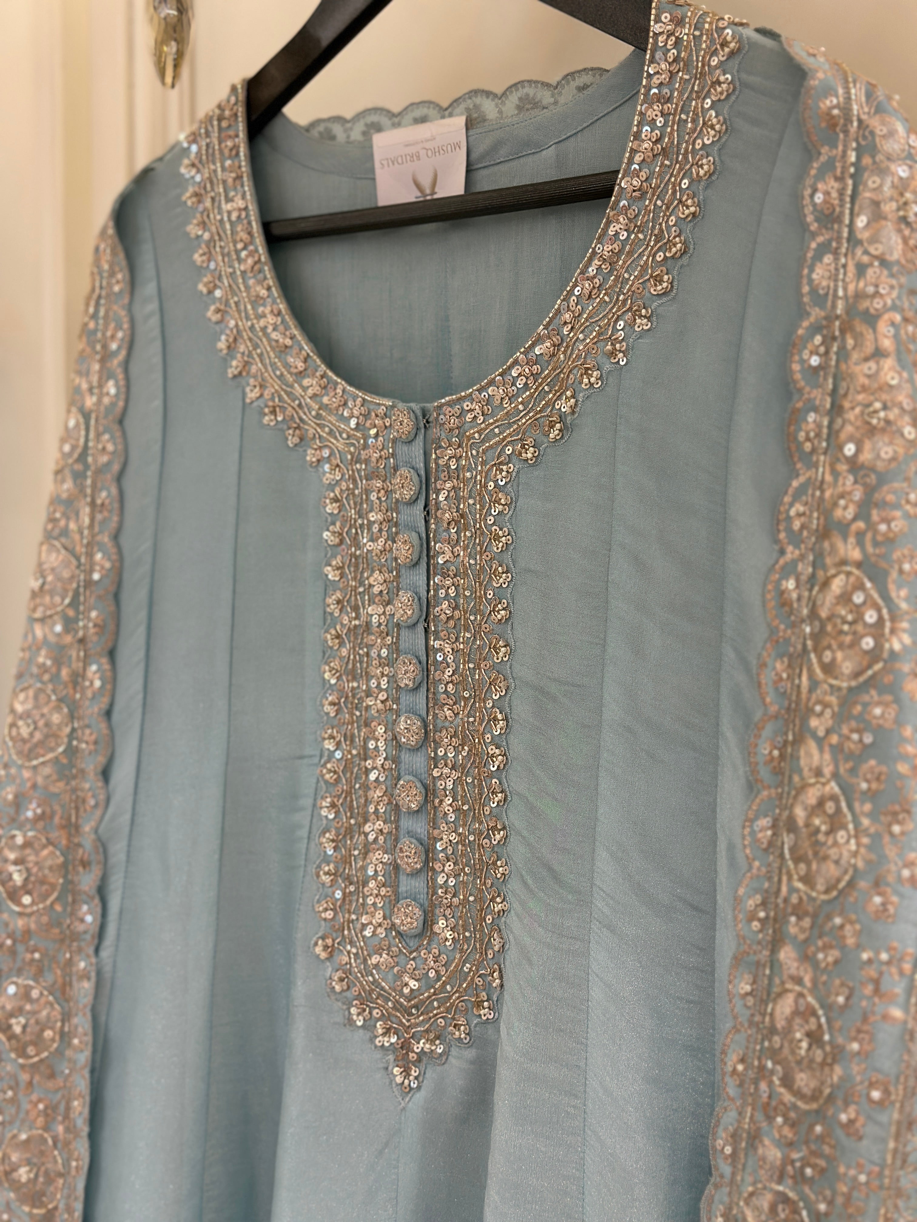 Aab-e-Noor Tissue Luxury Ensemble