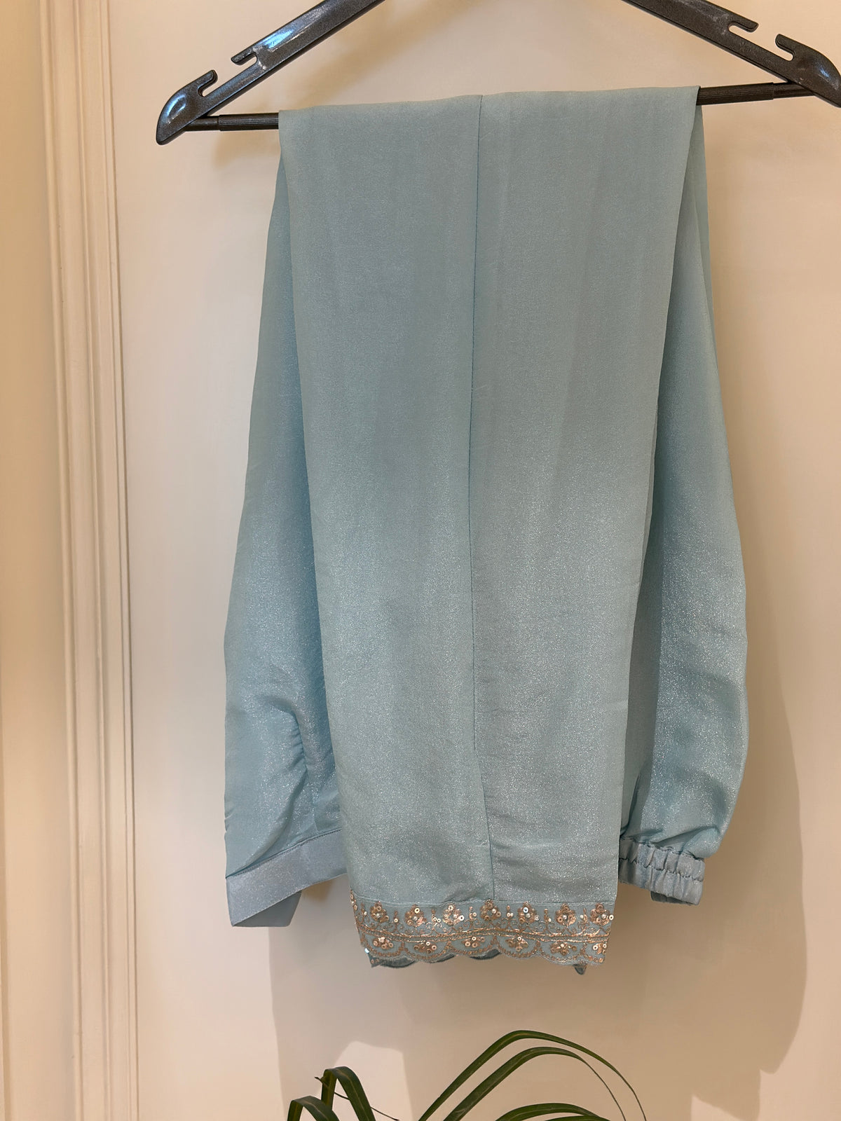 Aab-e-Noor Tissue Luxury Ensemble