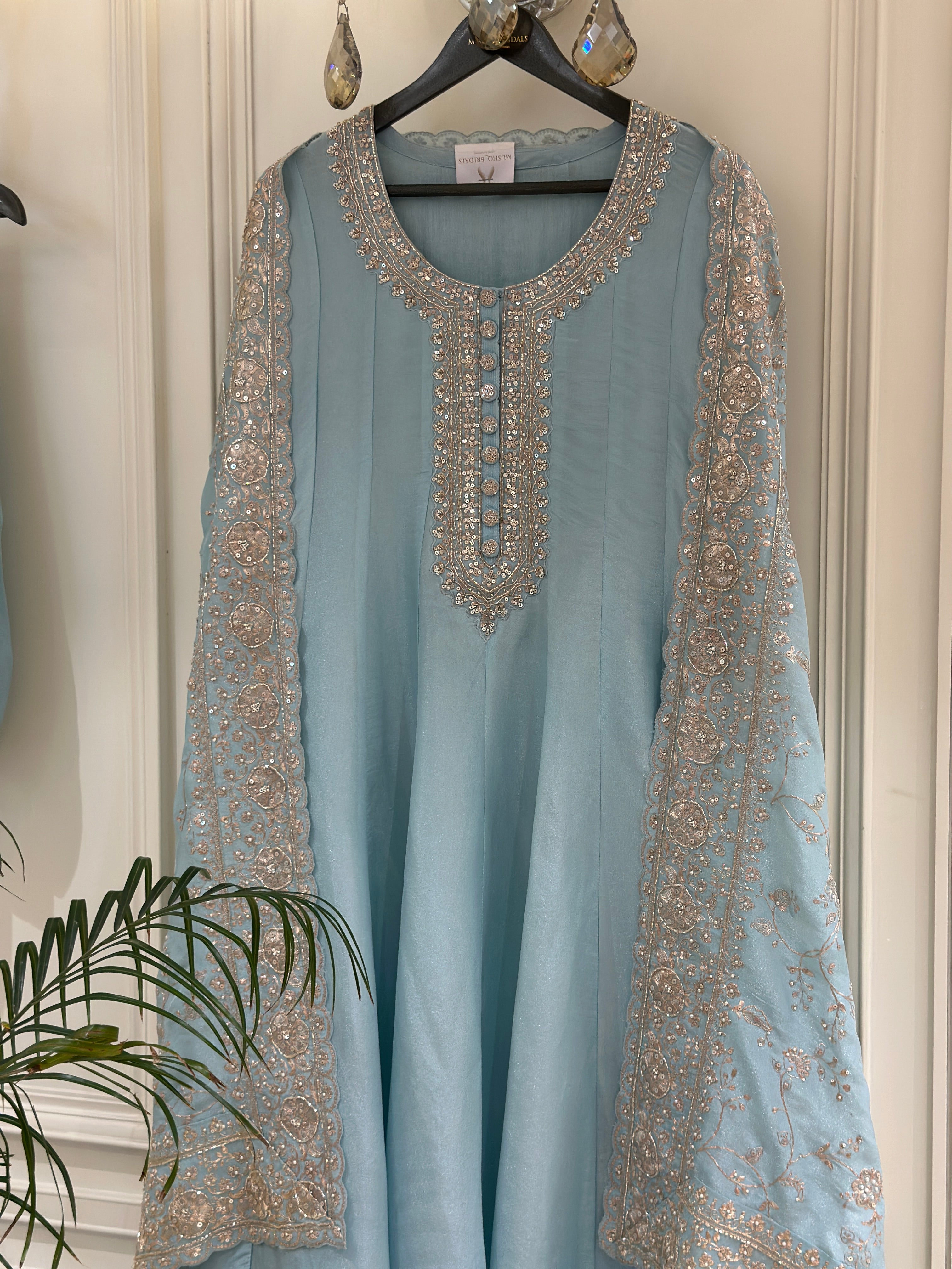 Aab-e-Noor Tissue Luxury Ensemble