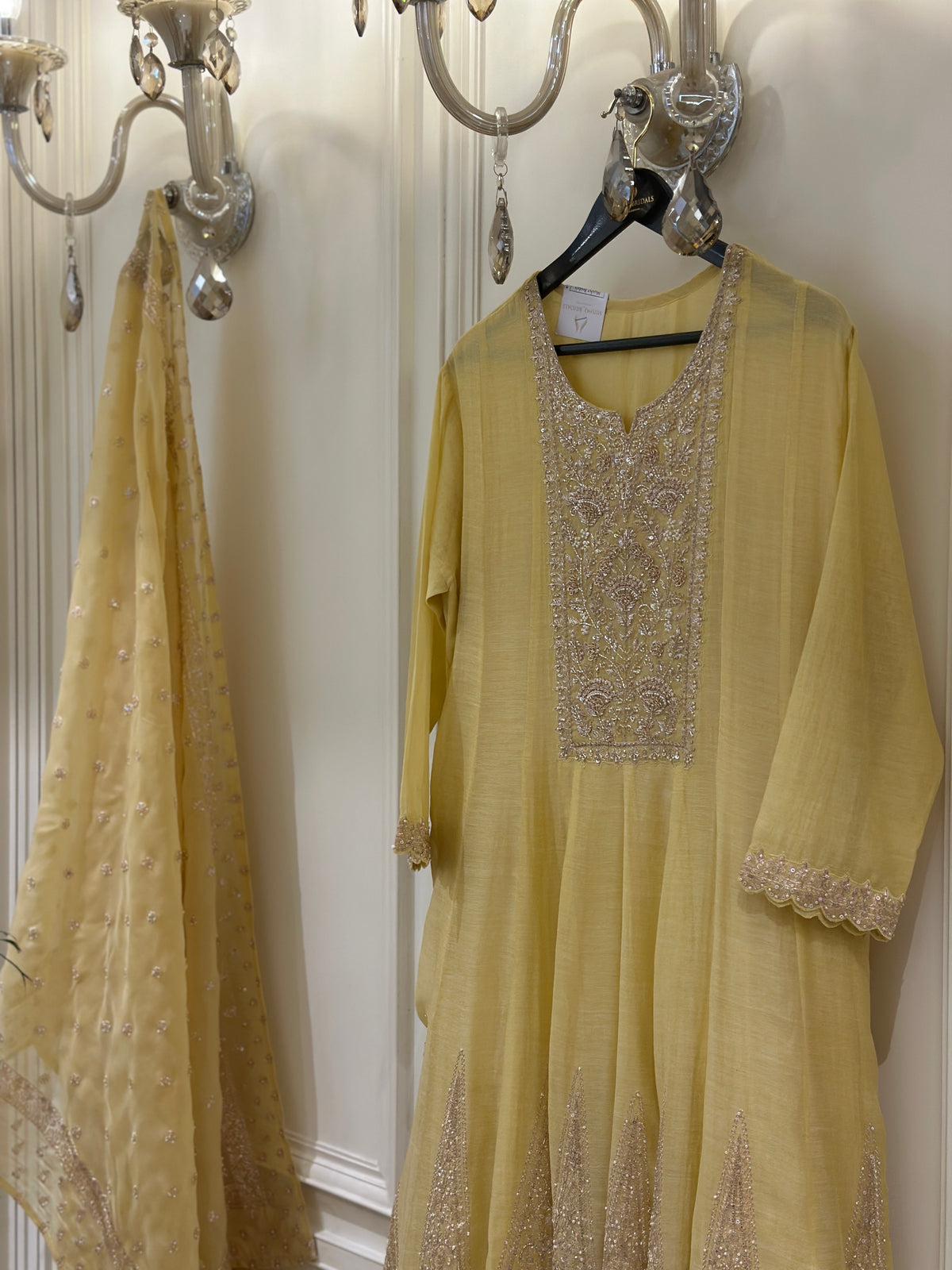 Noor-e-Mull Luxury Suit Set