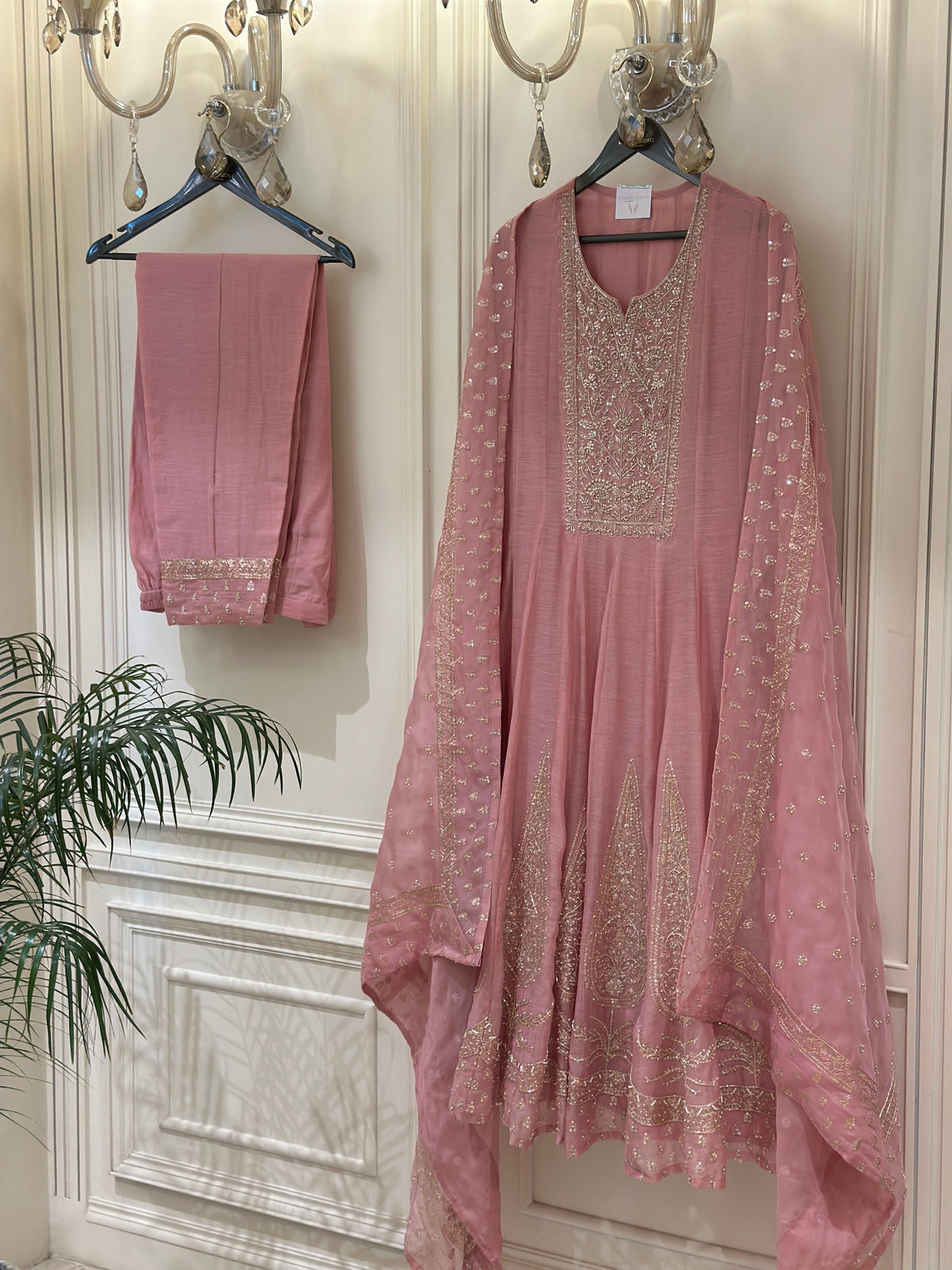 Noor-e-Mull Luxury Suit Set