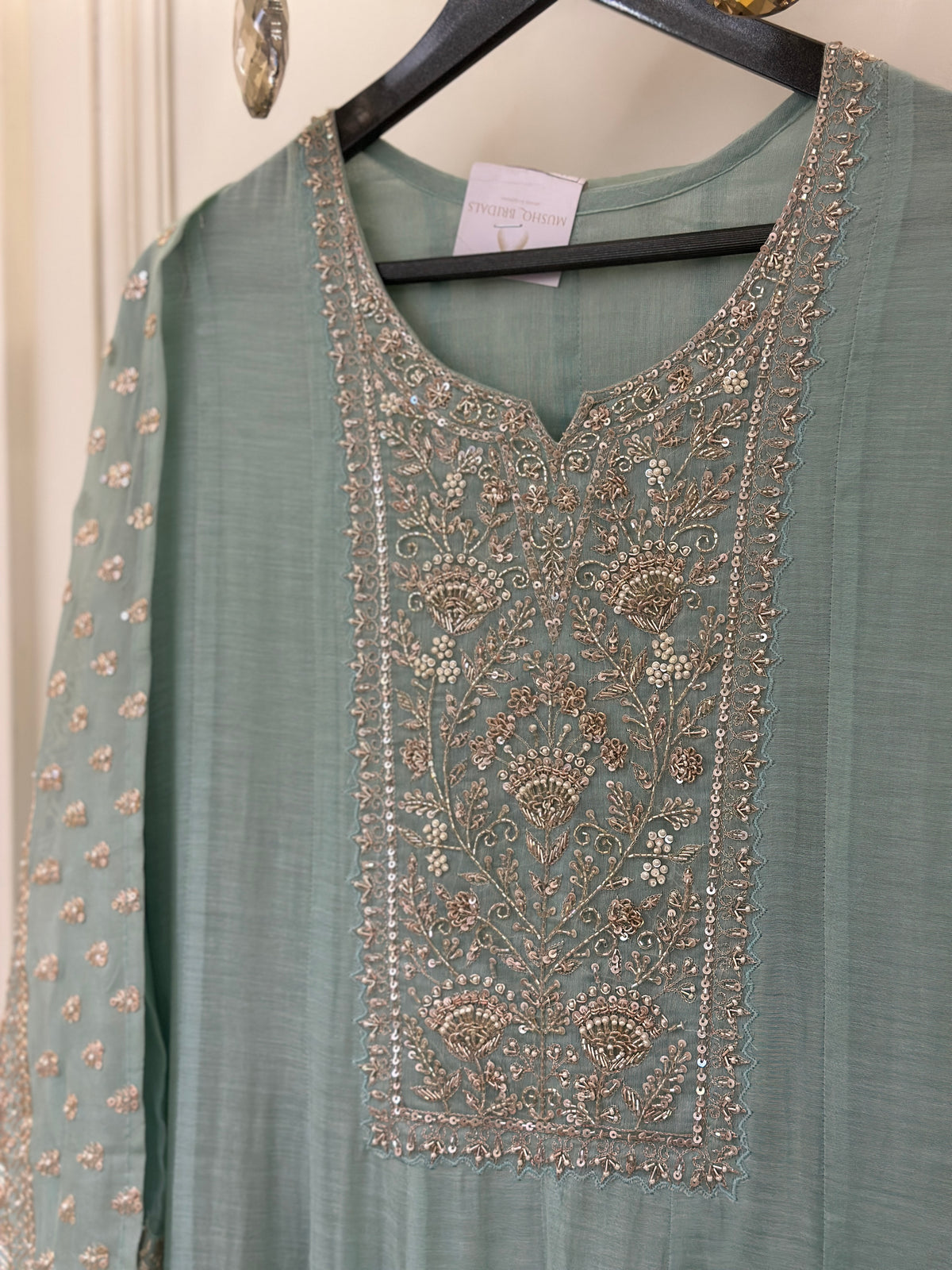 Noor-e-Mull Luxury Suit Set