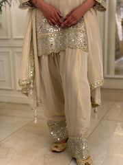 Noor-e-Aaina Farshi Shalwar Set