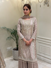 Noor-e-Simra Gharara Set