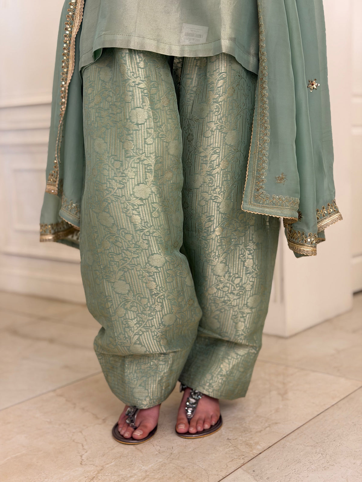 Zarmina Heritage Tissue Shalwar Set