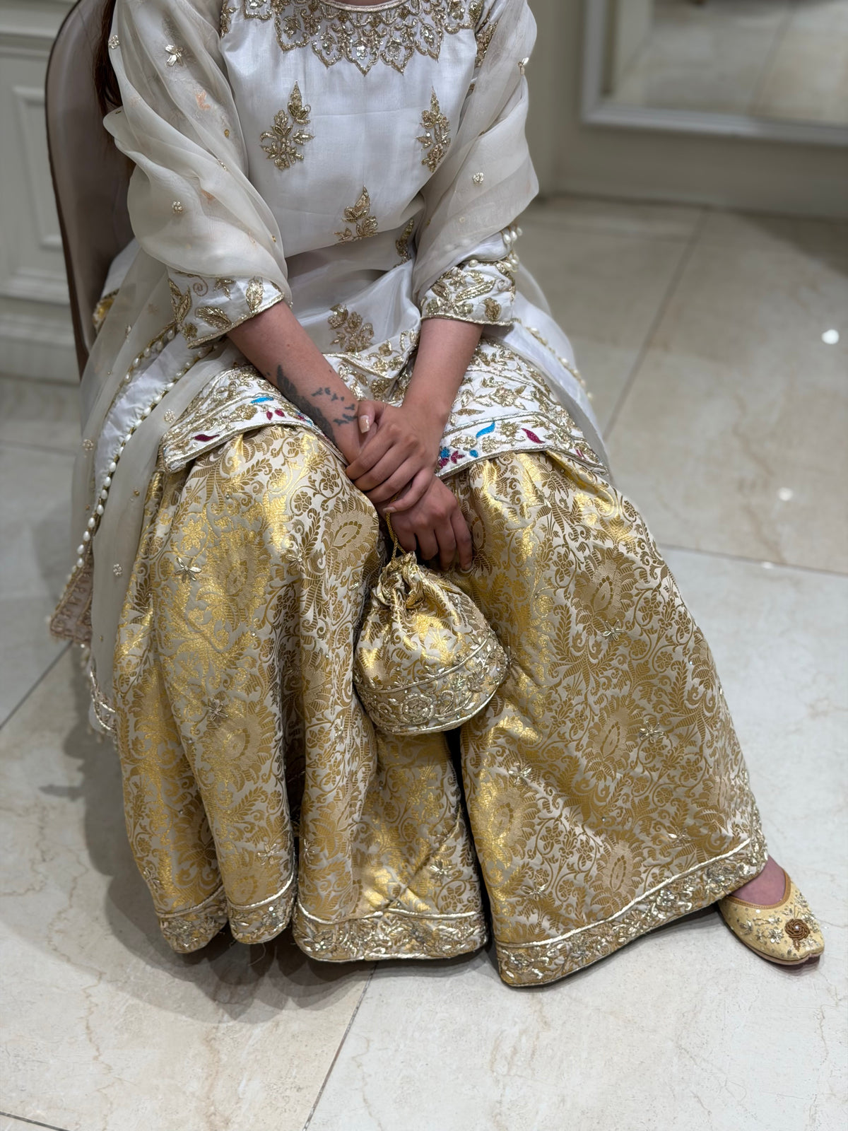 Noor-e-Zarmina Gharara Set