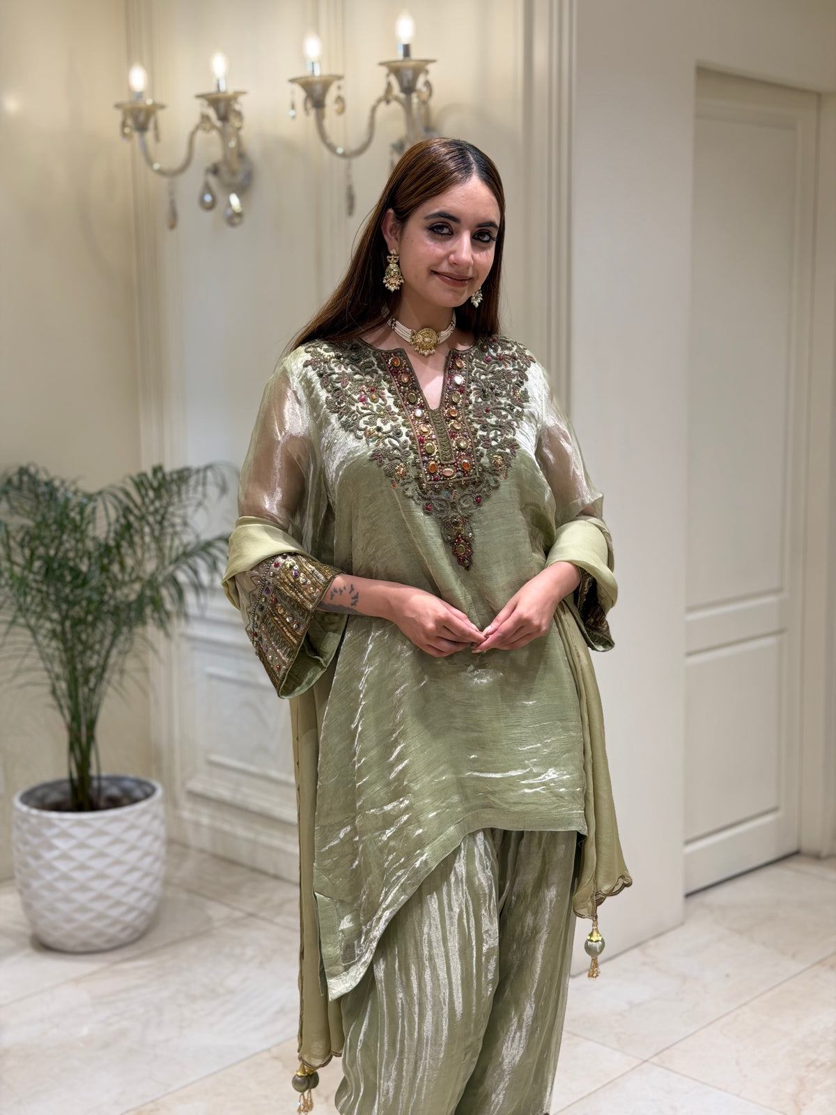 Noor-e-Zamrud Tissue Suit