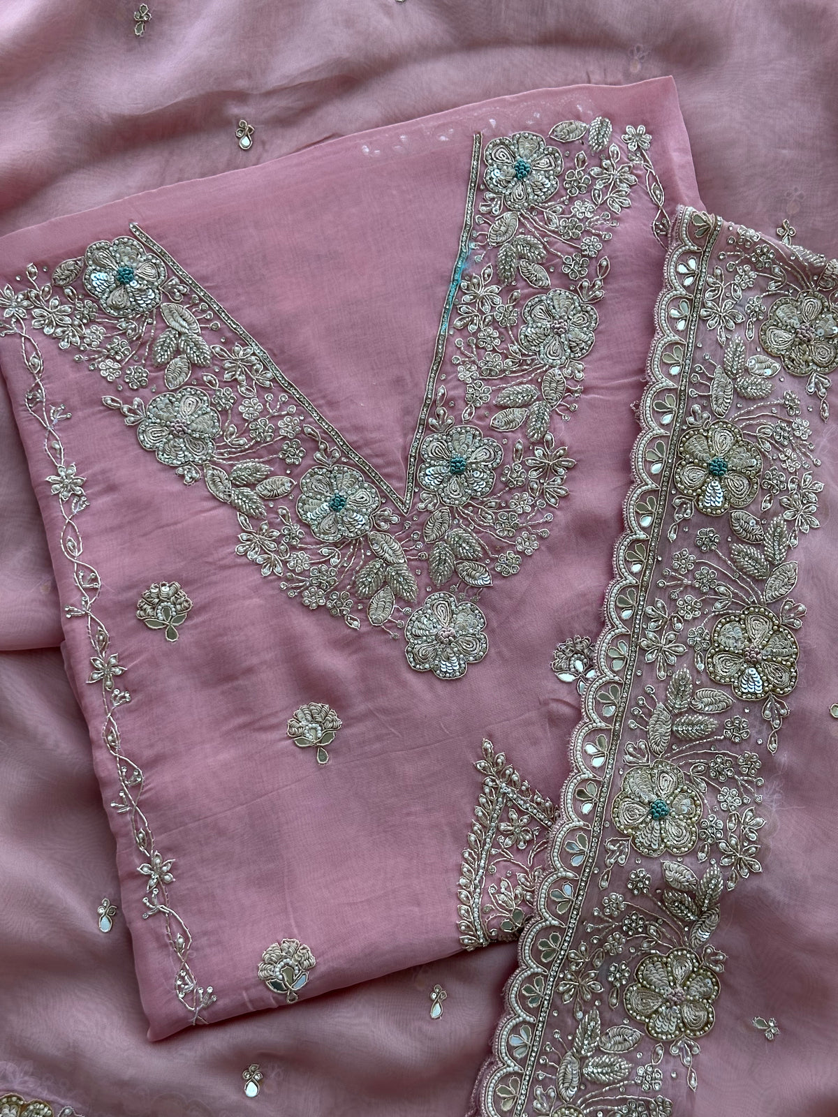 Noor-e-Bahar Luxury Ensemble