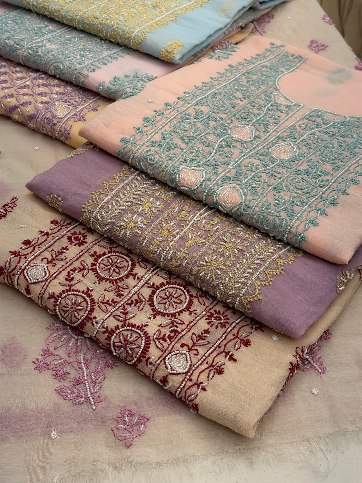 Meher-e-Mushq Pure Mull Chikankari Suit