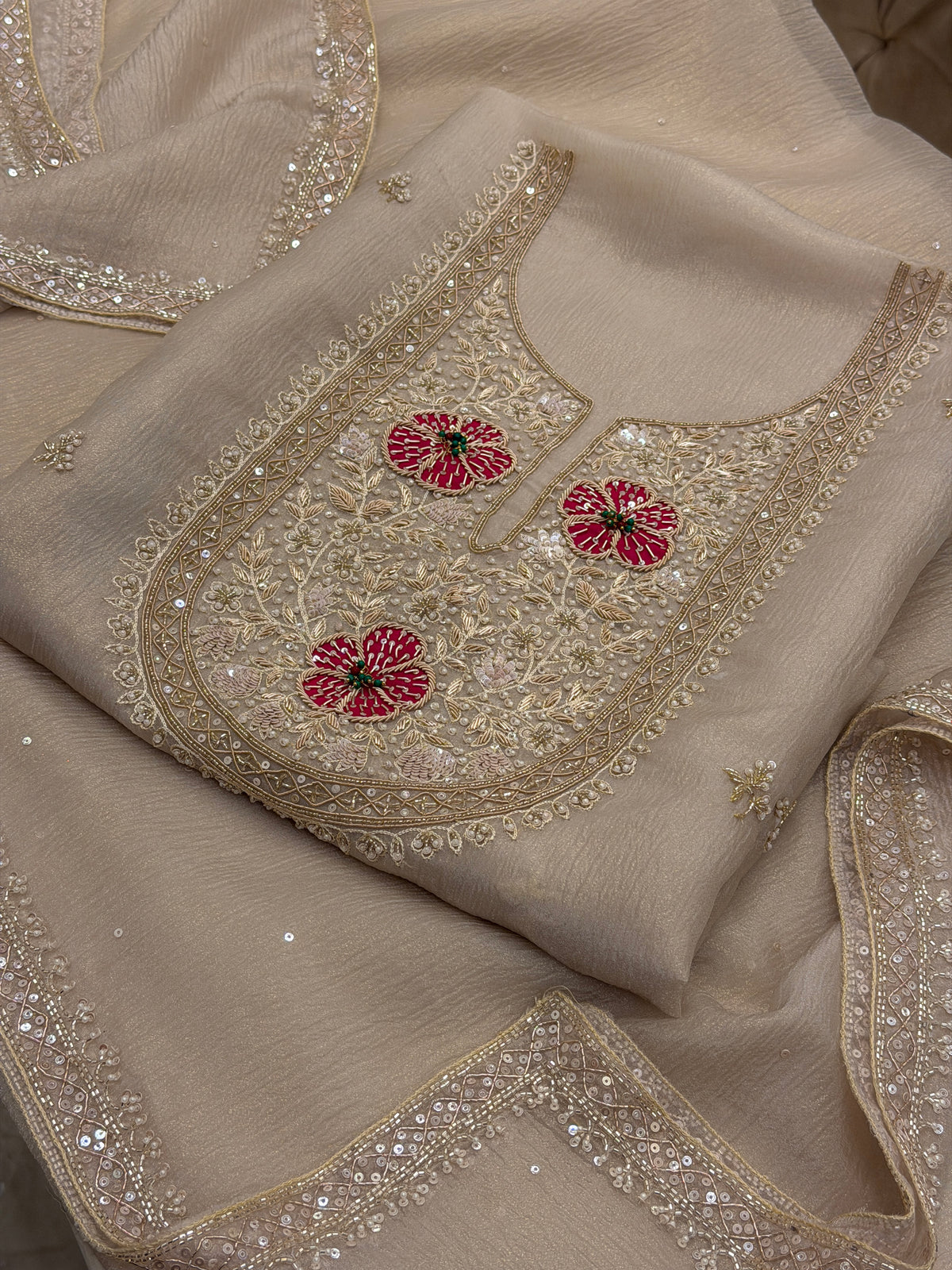 Noor-e-Gul – Luxury Crush Tissue Suit