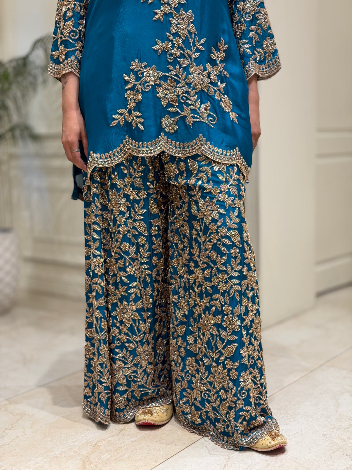 Noor-e-Firoza Chinon Suit Set