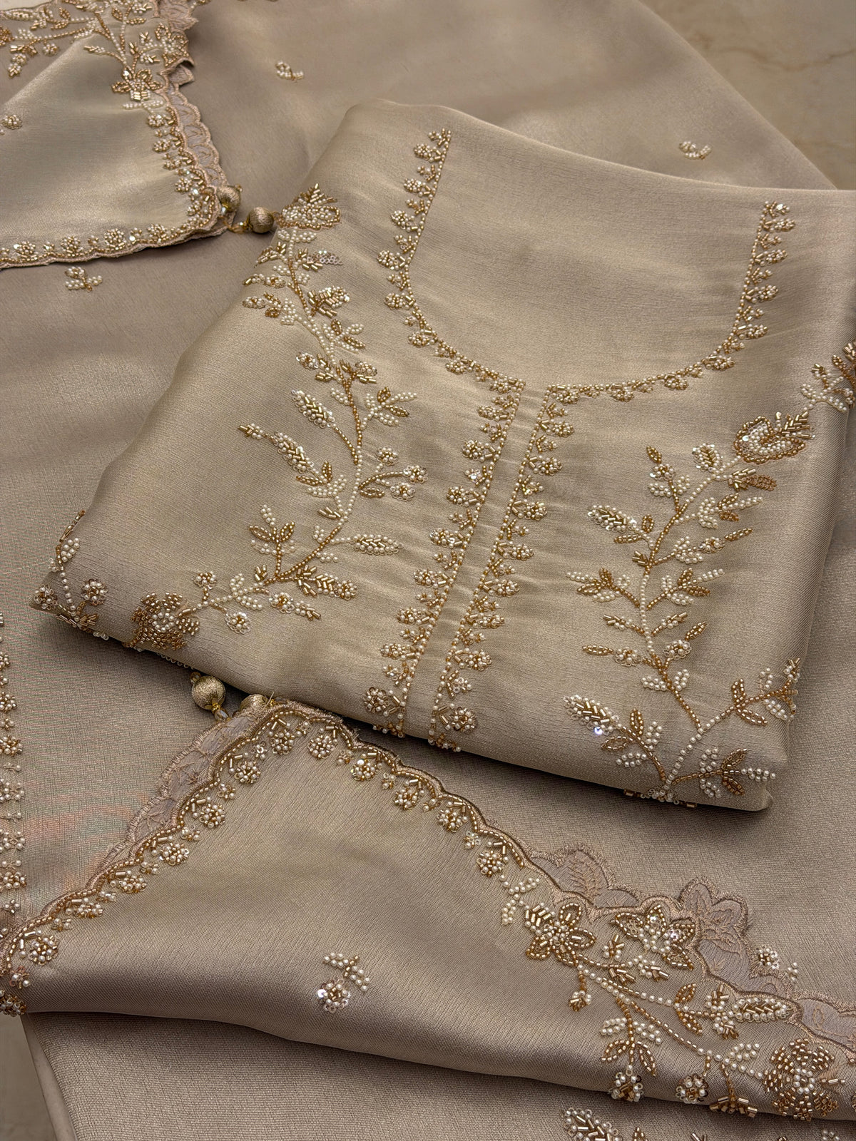 NOOR LUXURY TISSUE SUIT