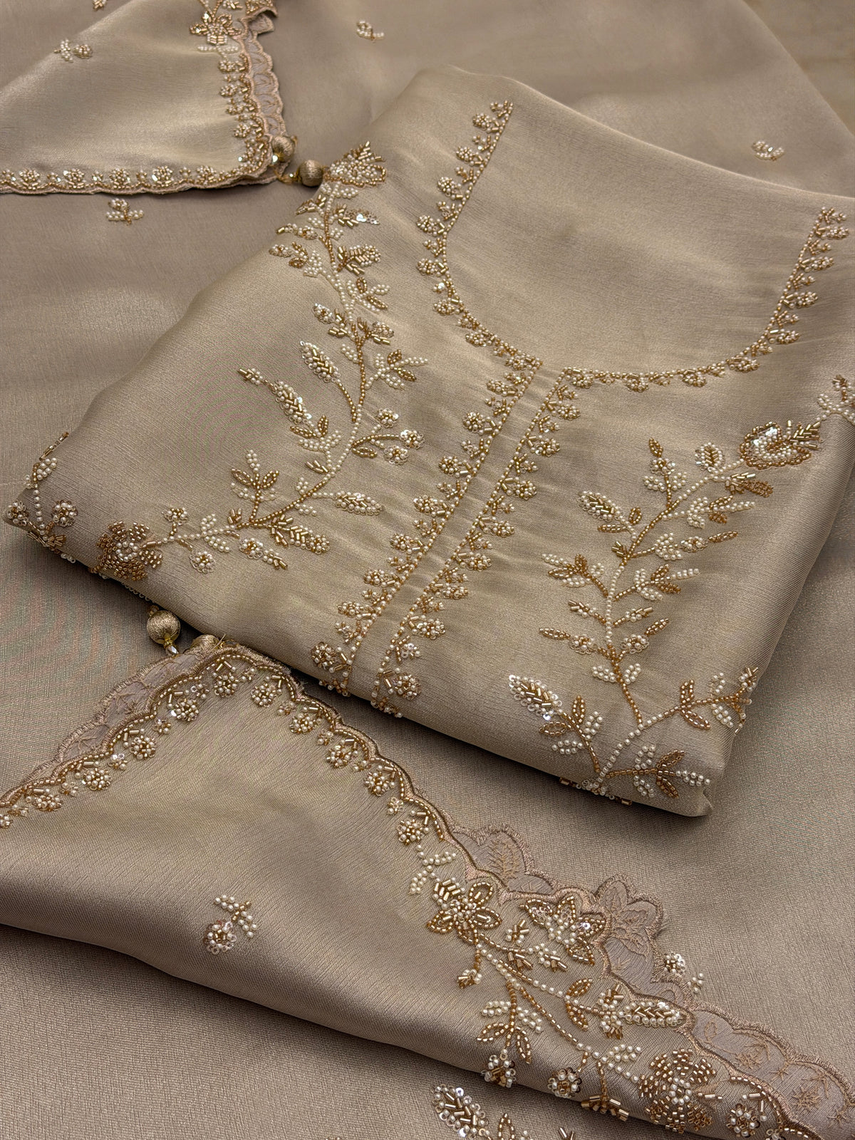 NOOR LUXURY TISSUE SUIT