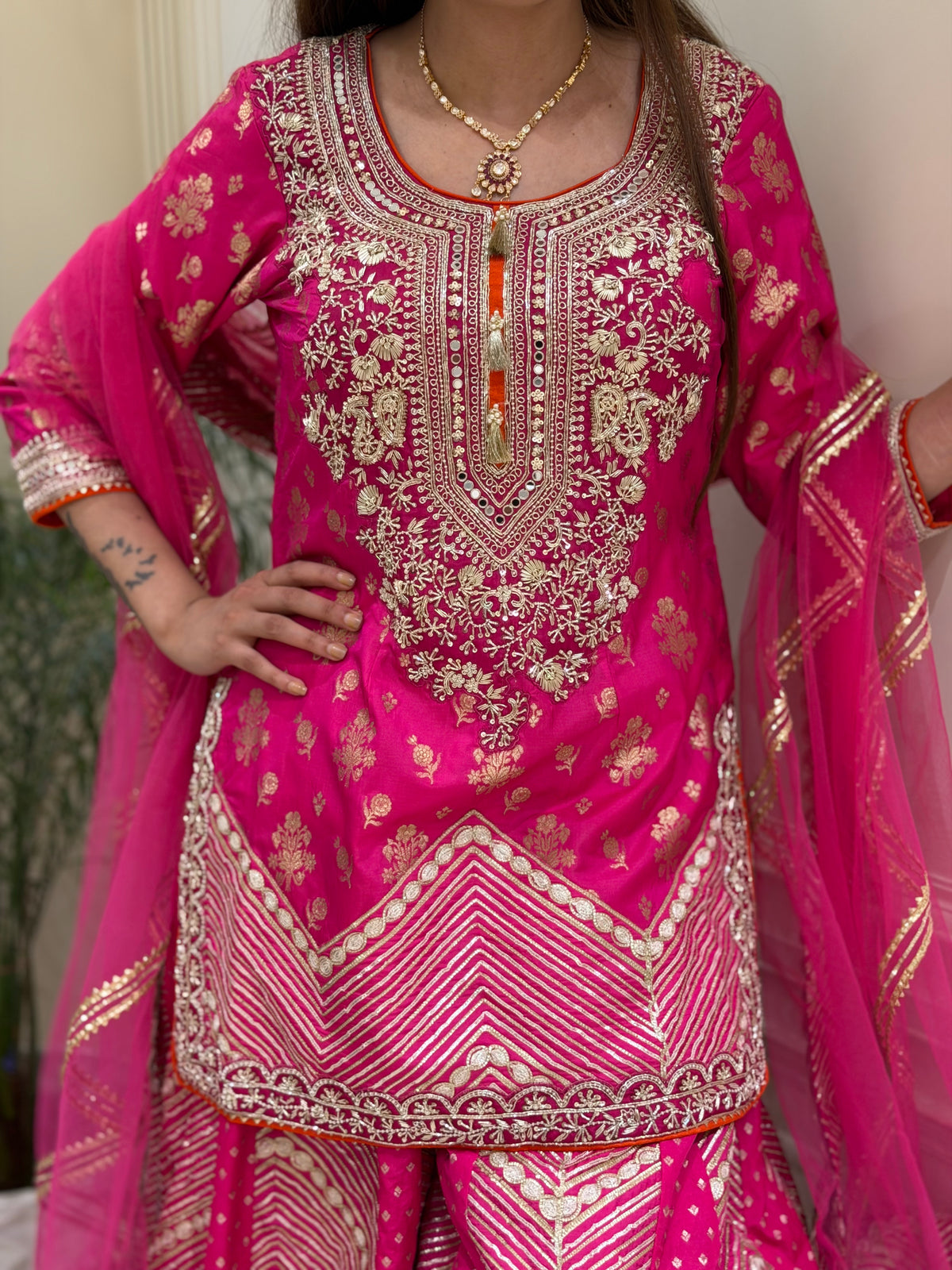 Noor-e-Rangrez Sharara Set