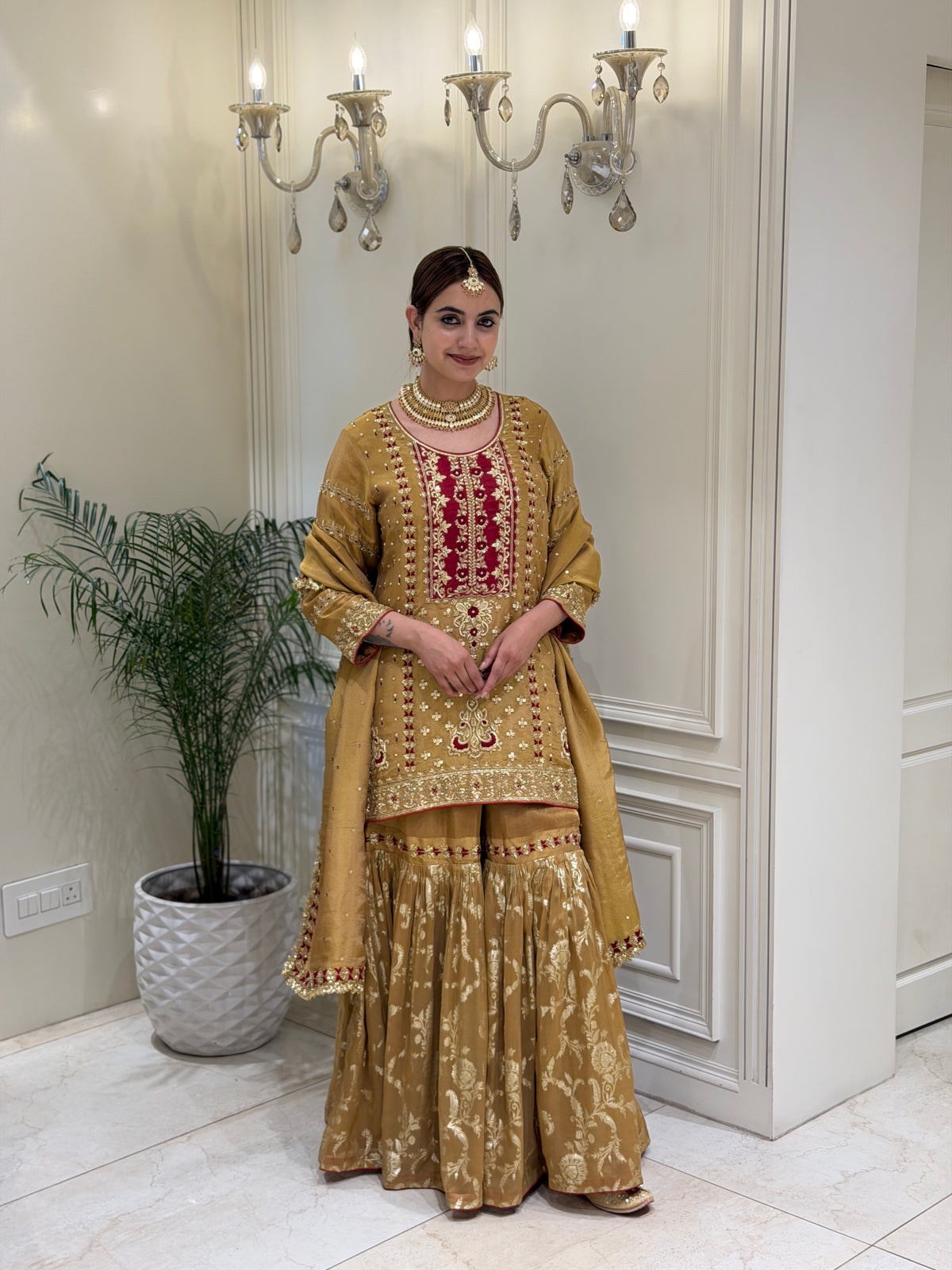 Luxury Segment Farshi Gharara