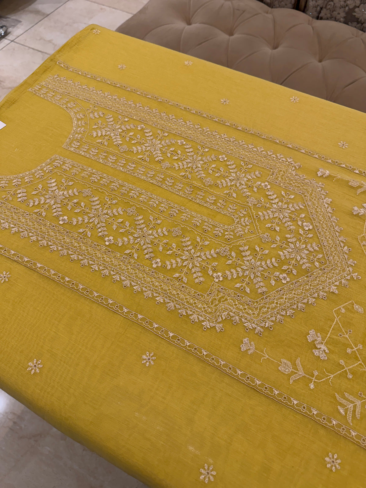 Noor-e-Gulnaar Chikankari Suit Set
