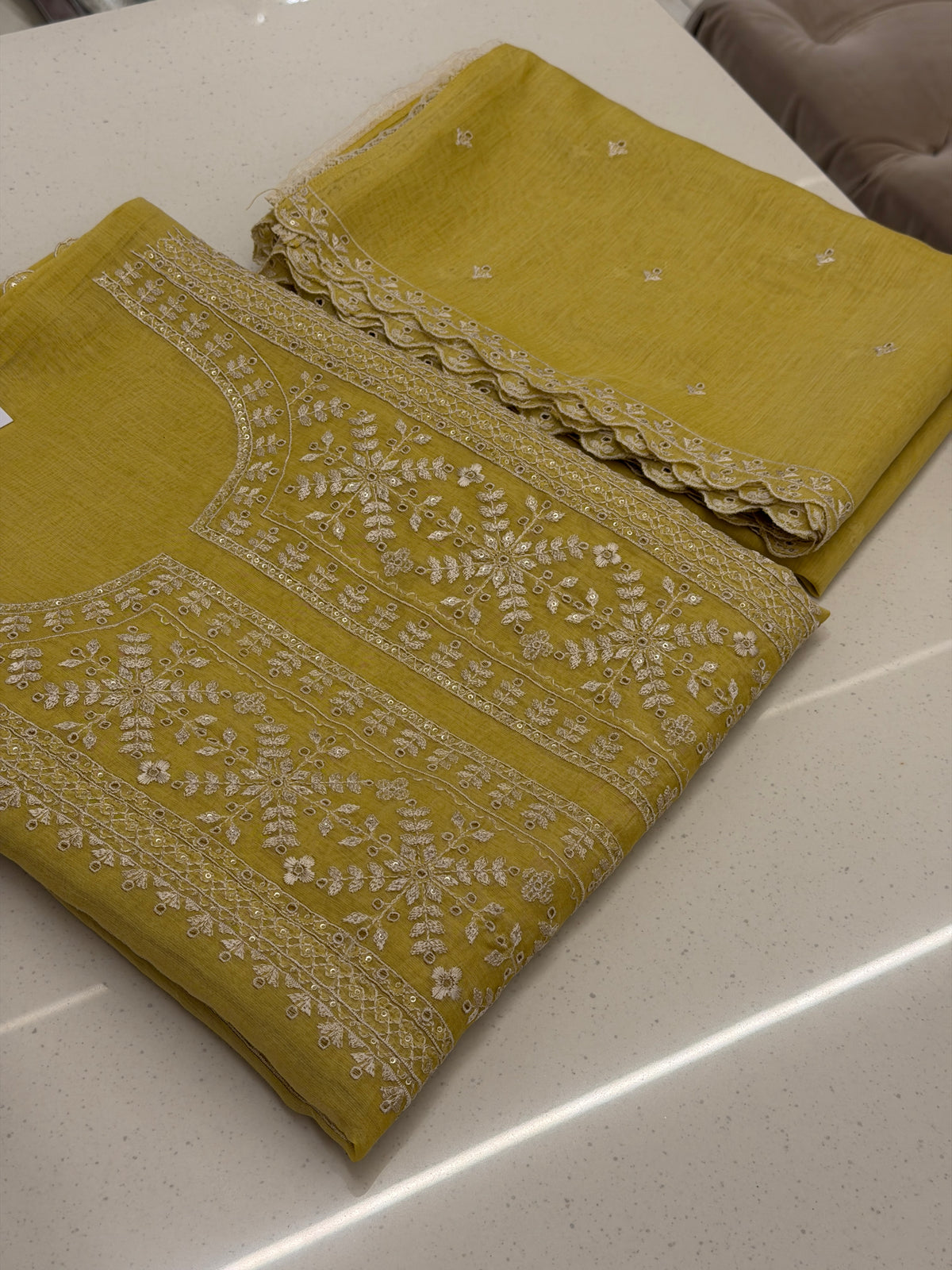 Noor-e-Gulnaar Chikankari Suit Set