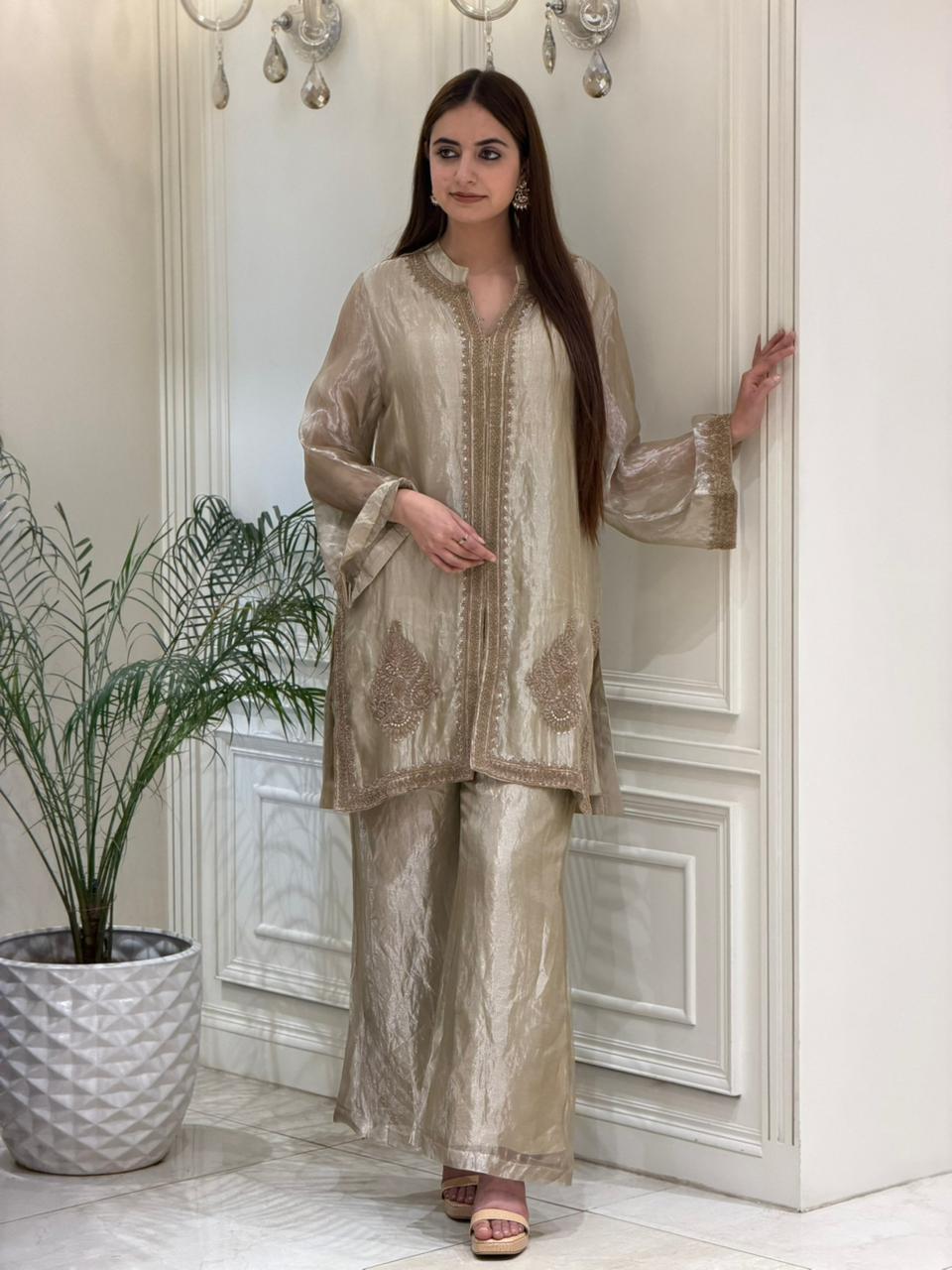 Elegance inEvery Moment